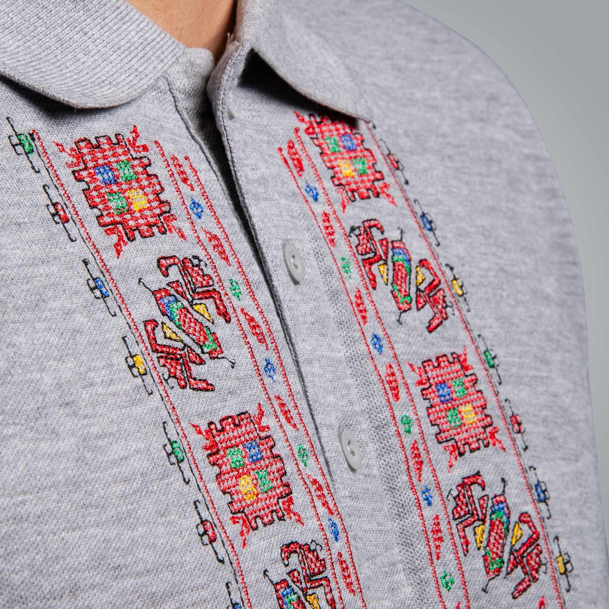T-shirt with collar "Traditional"
