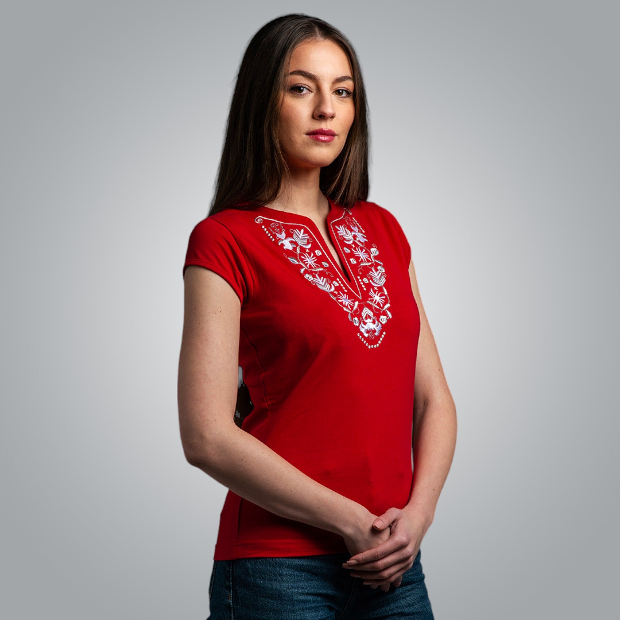 V-neck T-shirt - "Samokovska"