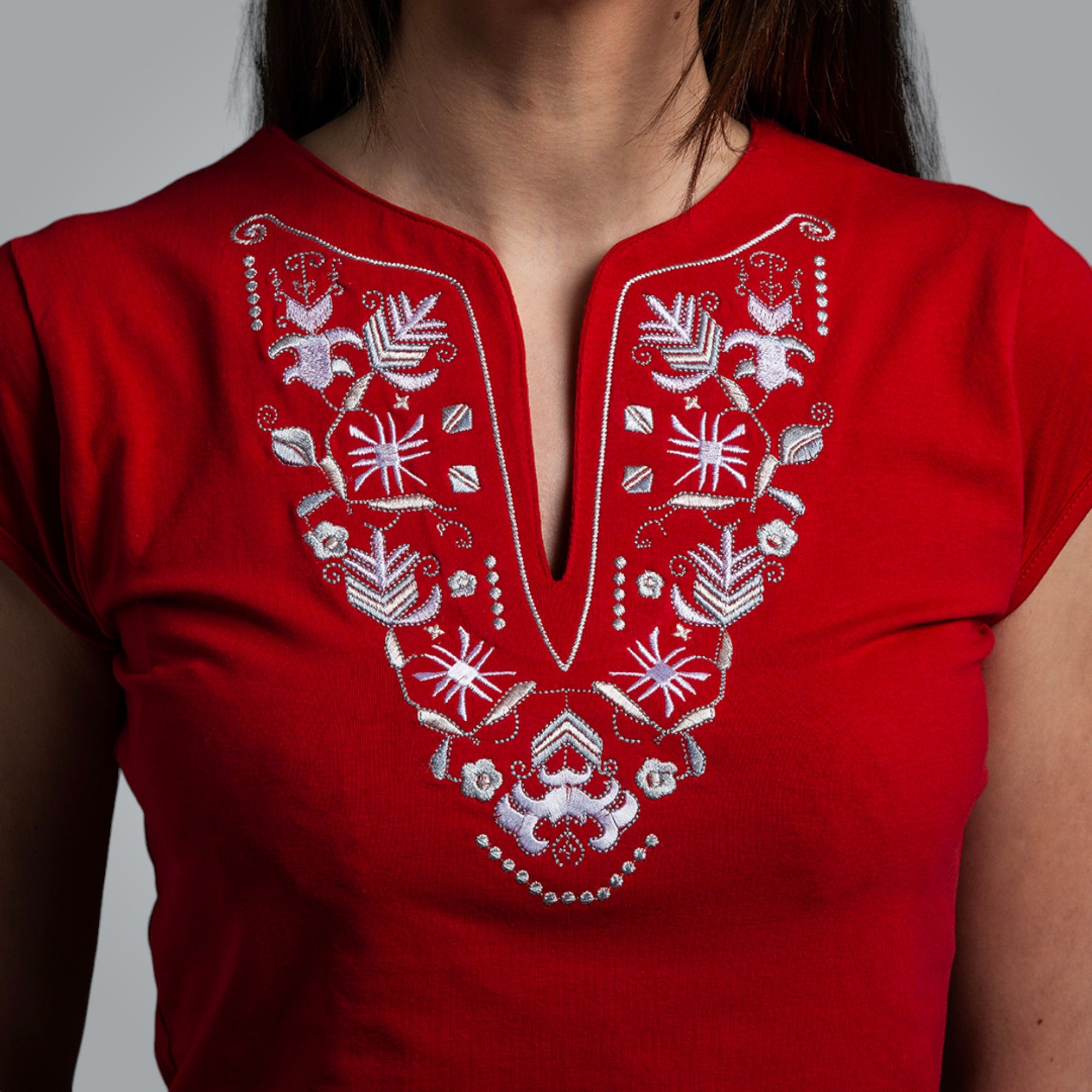V-neck T-shirt - "Samokovska"