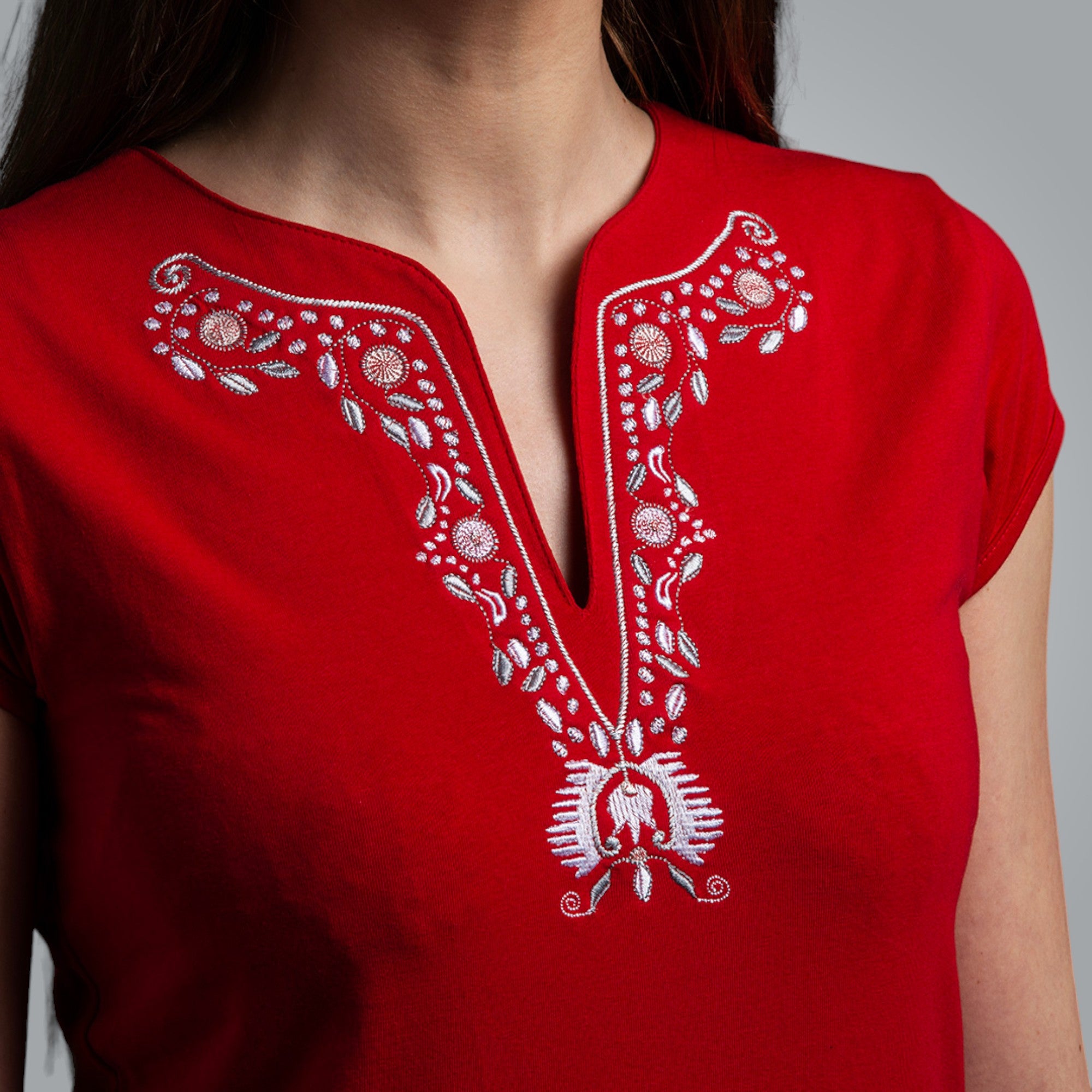 V-neck T-shirt "Fertility"