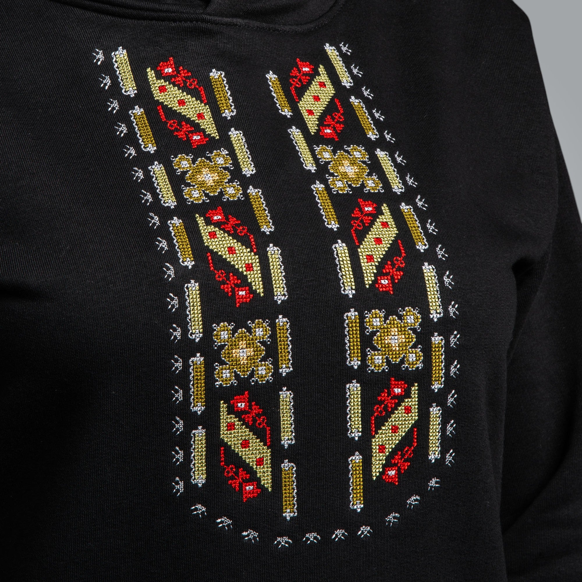 OUTLET Дълга блуза с качулка "Защита"