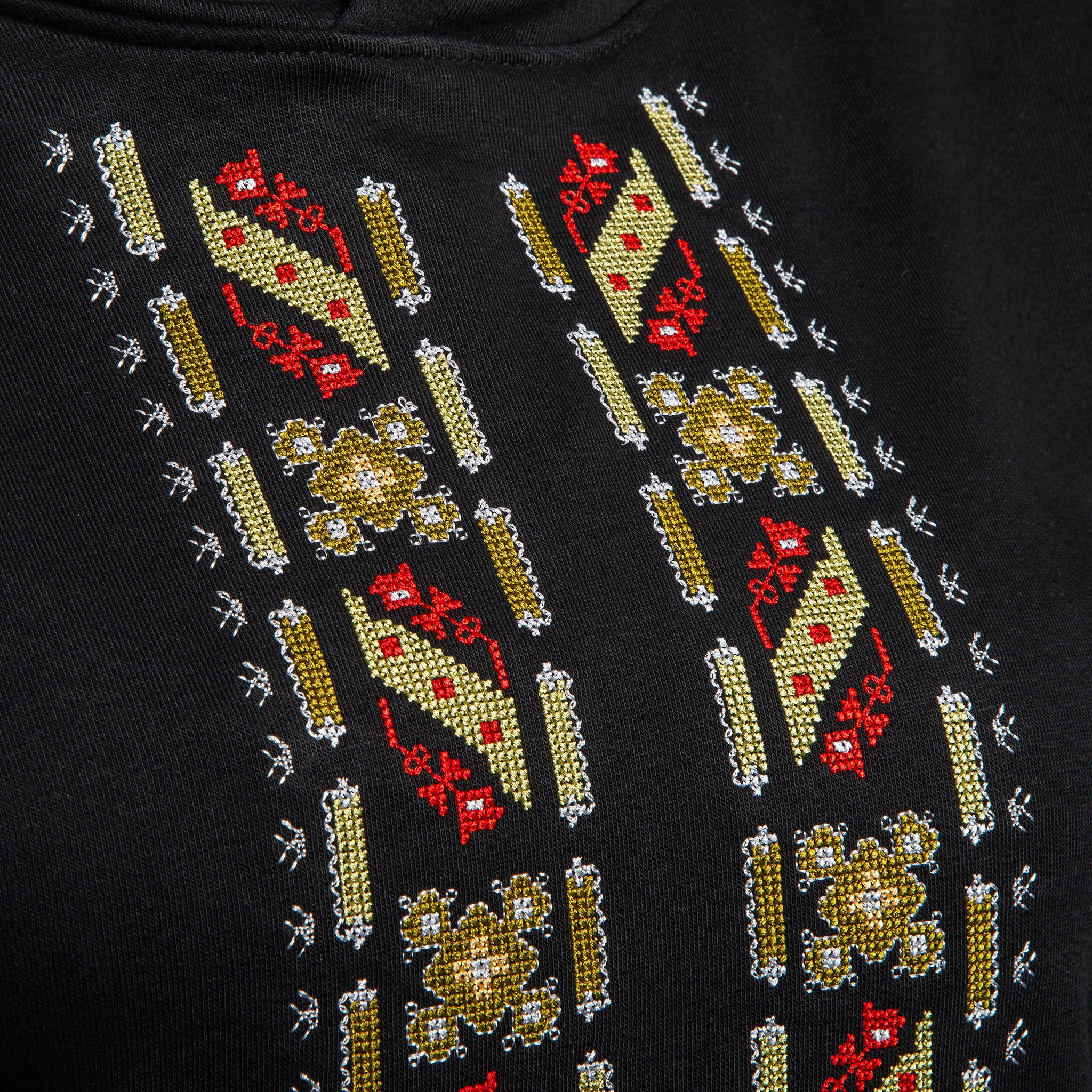 OUTLET Дълга блуза с качулка "Защита"