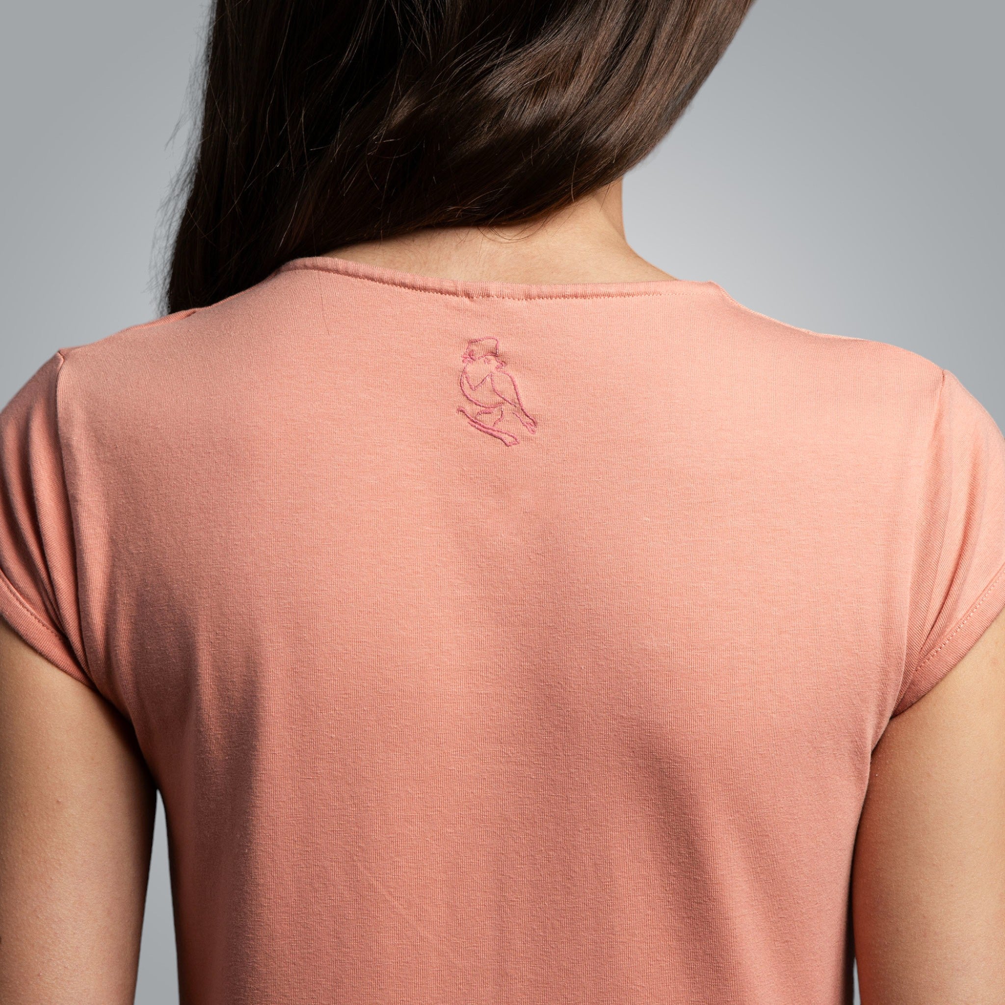 Тениска с V-деколте "Тракийска"