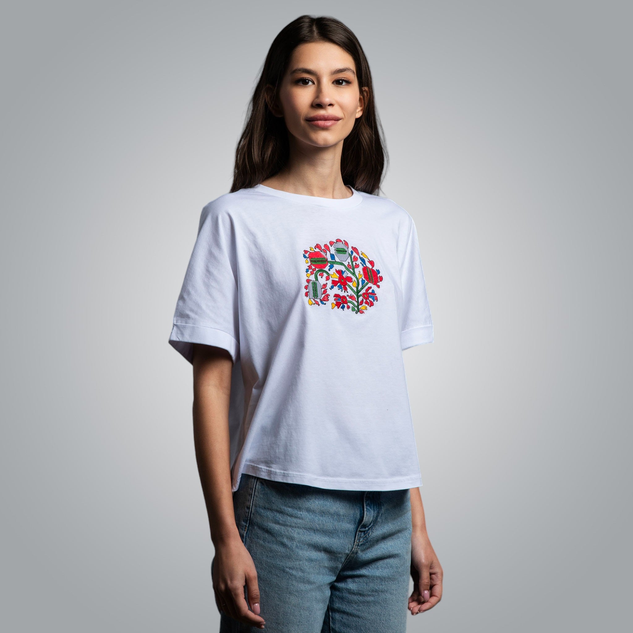 Уголемена дамска тениска "Дърво на живота"