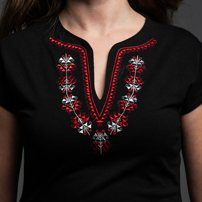 V-neck t-shirt with Shopsko motifs