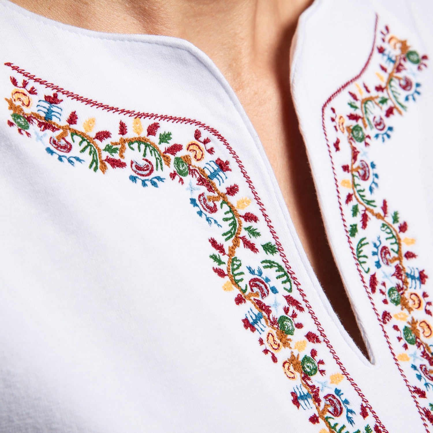 V-neck T-shirt embroidered with embroidery from Dryanovo