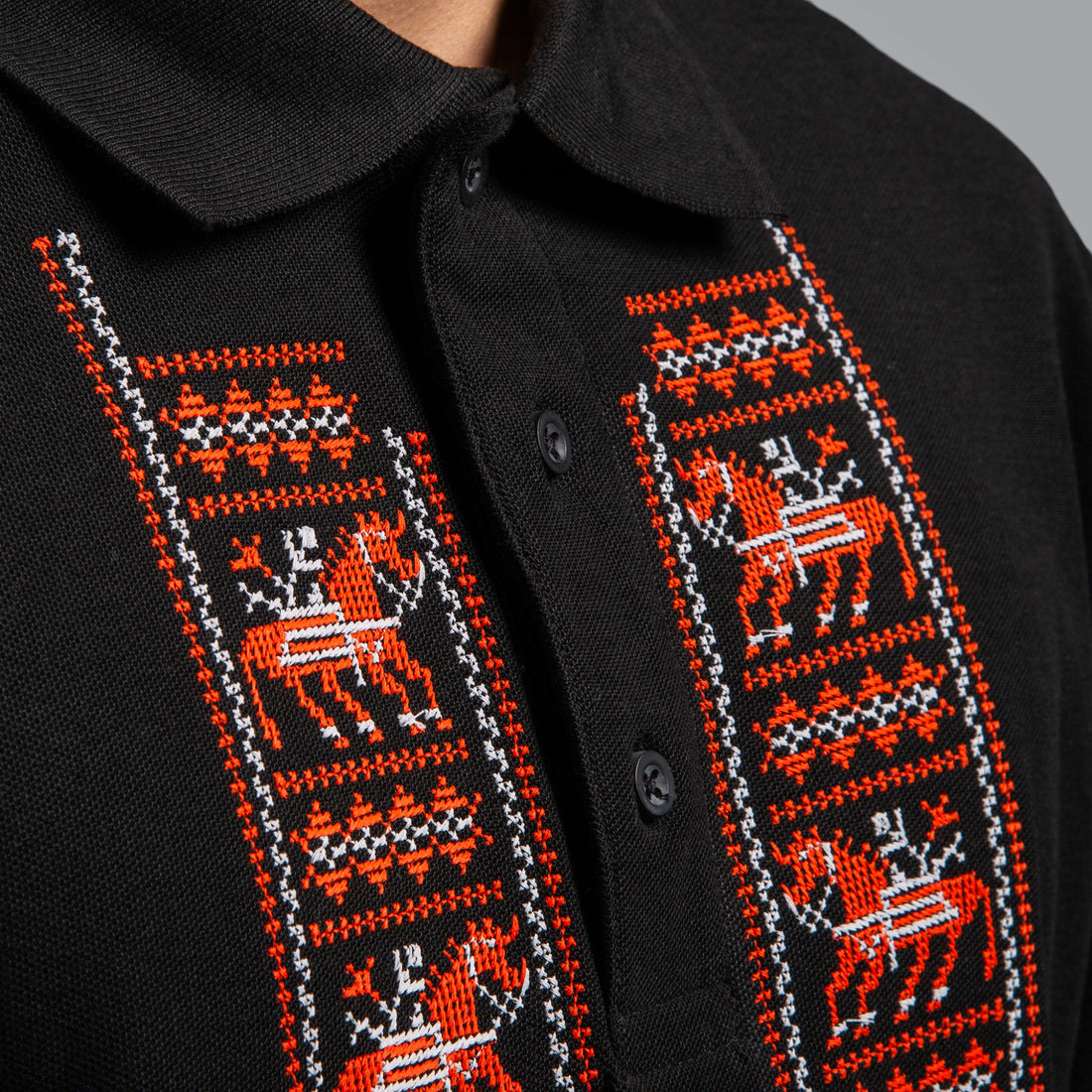 Horses T-shirt with collar