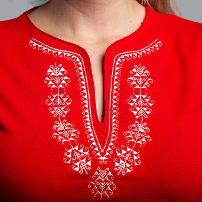V-neck t-shirt with Shopsko motifs