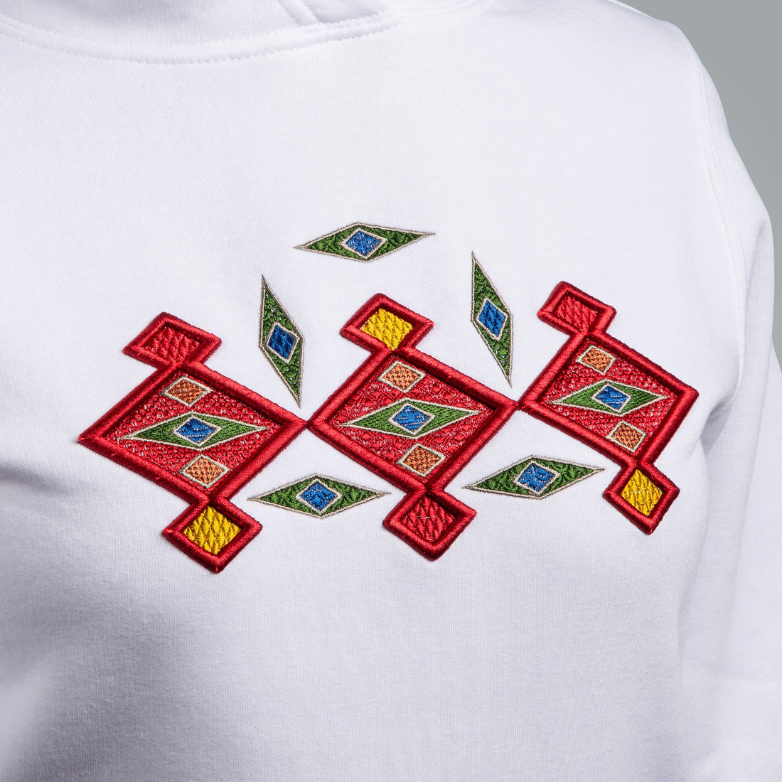 Blouse with hood &quot;Kanatitsa&quot; 3D