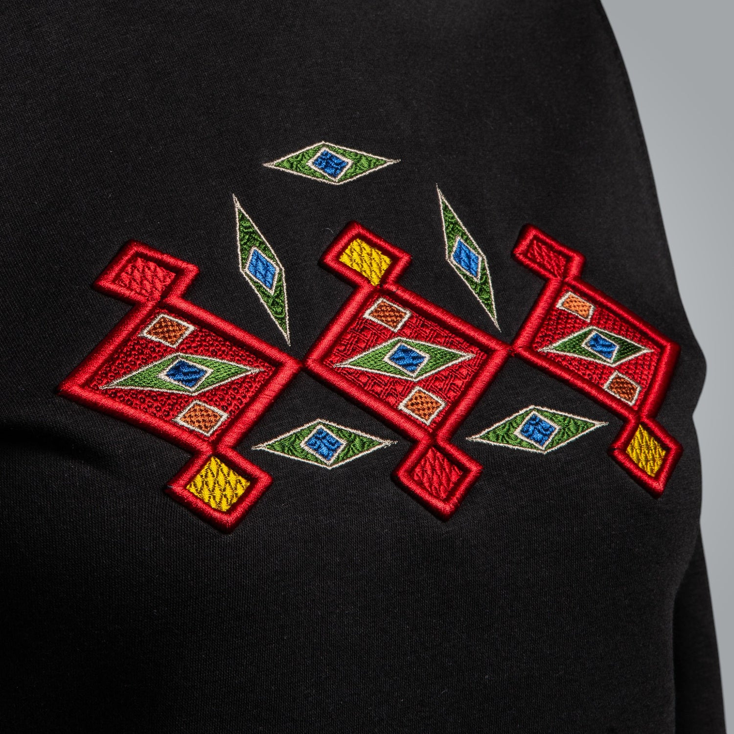 Blouse with hood &quot;Kanatitsa&quot; 3D