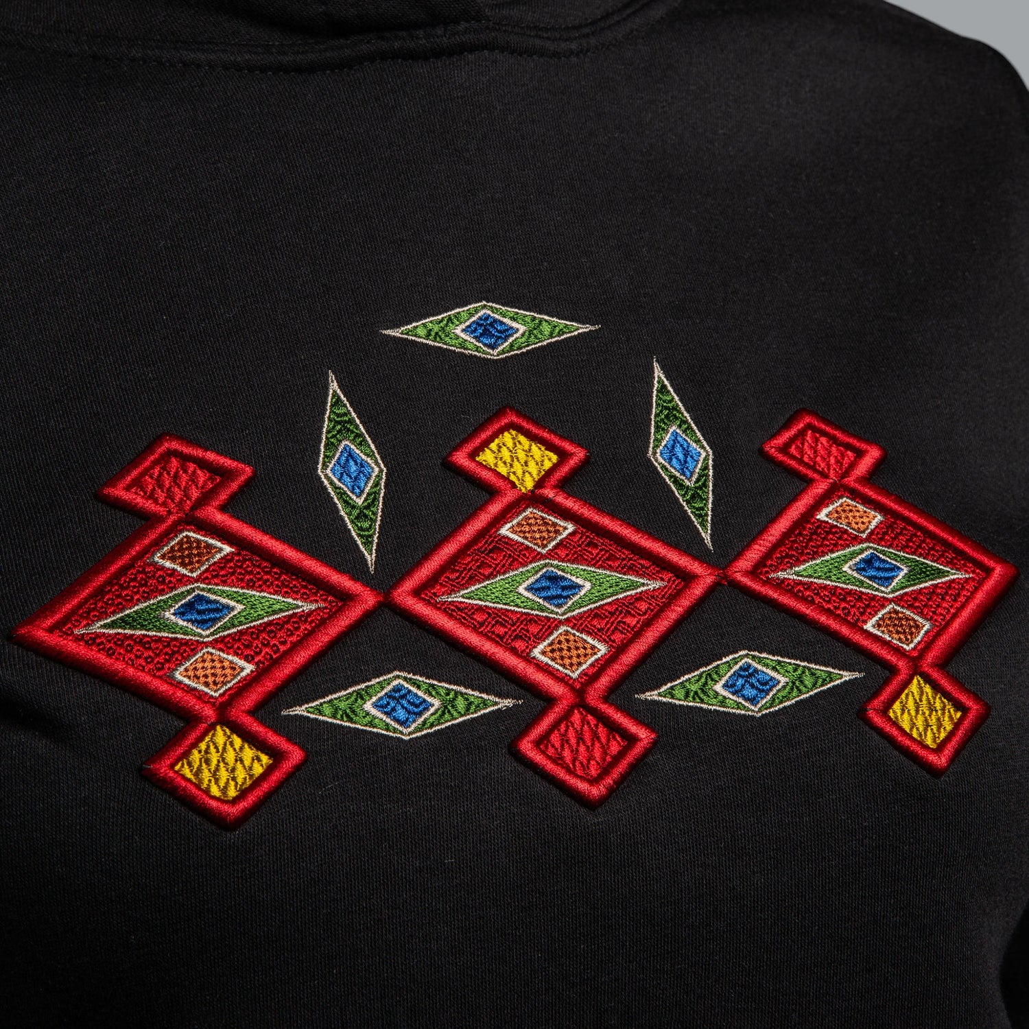 Blouse with hood &quot;Kanatitsa&quot; 3D