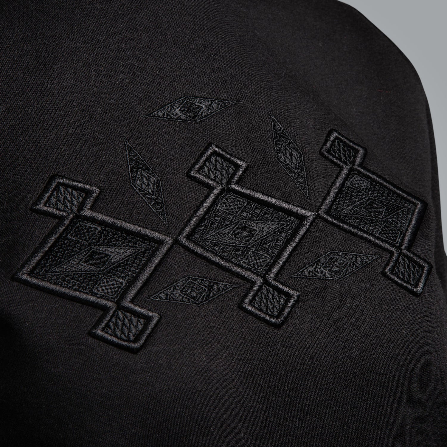 Blouse with hood &quot;Kanatitsa&quot; 3D