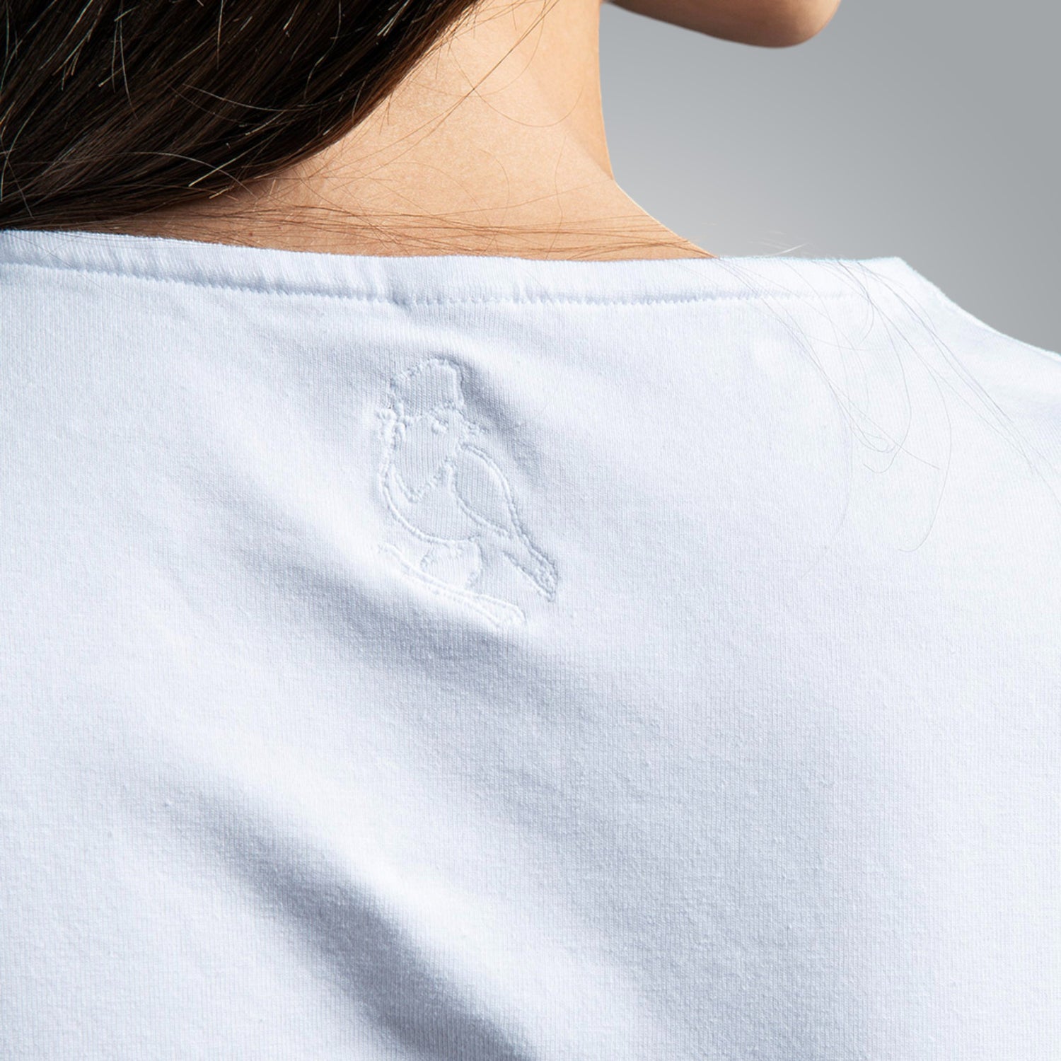 V-neck t-shirt with Shopsko motifs