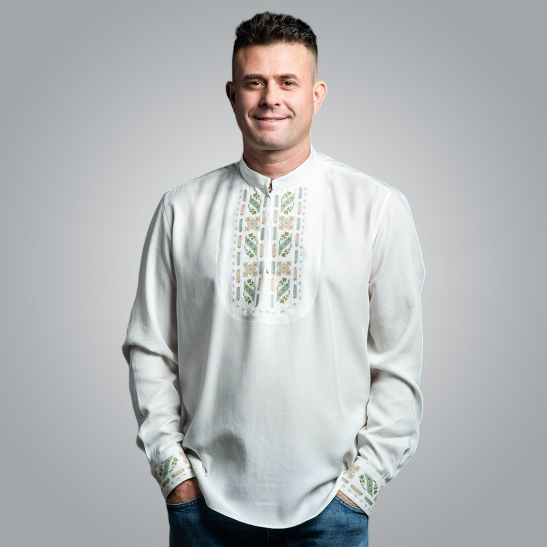 Риза с маншети &quot;Защита&quot;