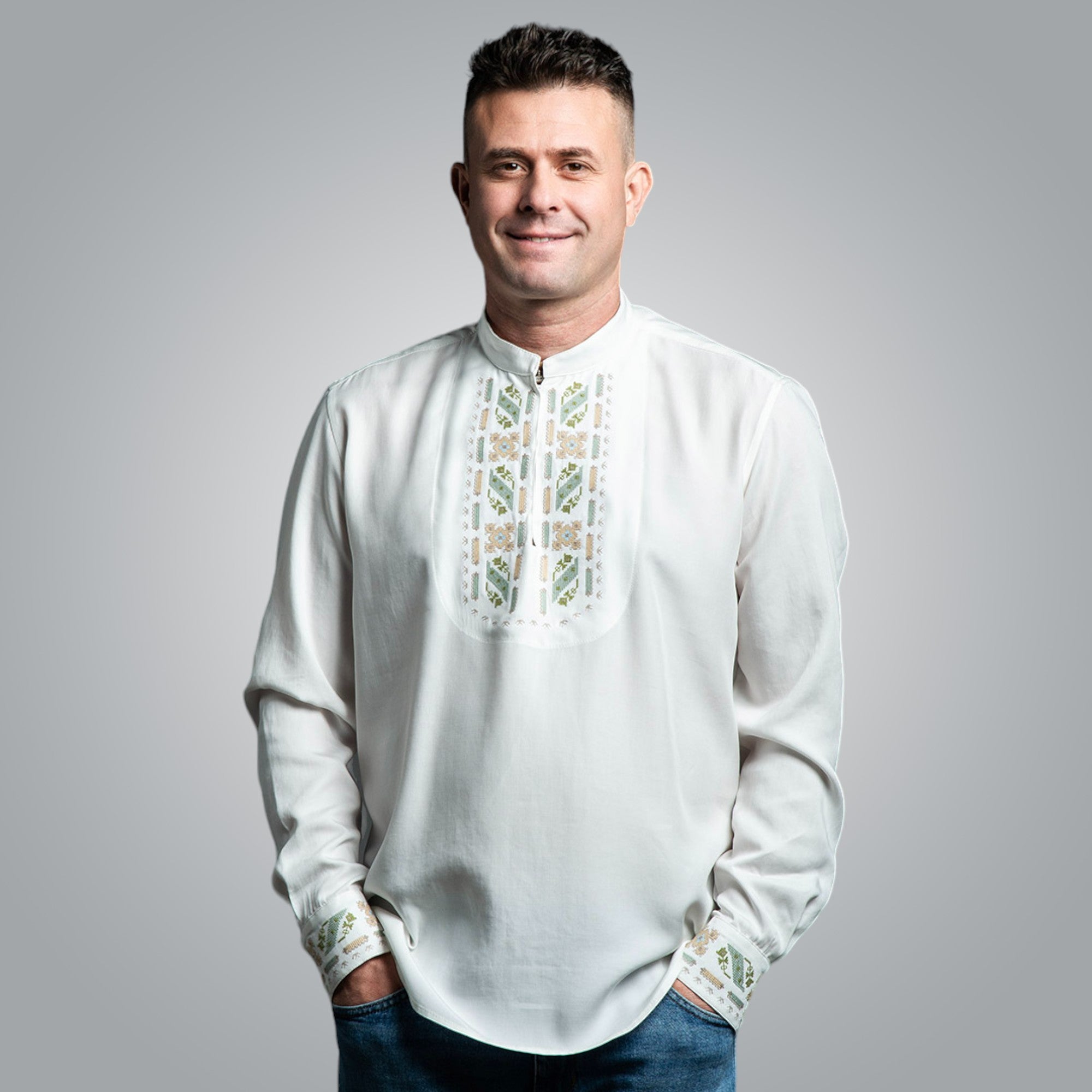 Риза с маншети &quot;Защита&quot;